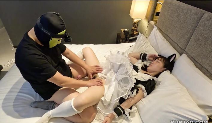 Hầu gái nghe lời anh chủ được thưởng cặc to